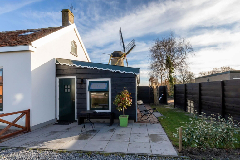 Exterior 3, Holiday Home in Beautiful Oostkapelle, Veere