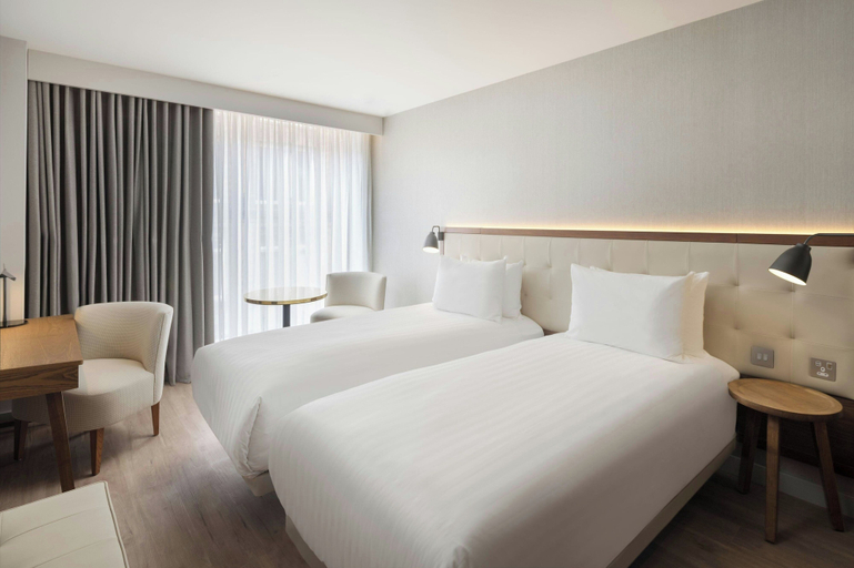 Bedroom 2, AC Hotel by Marriott Glasgow, Glasgow