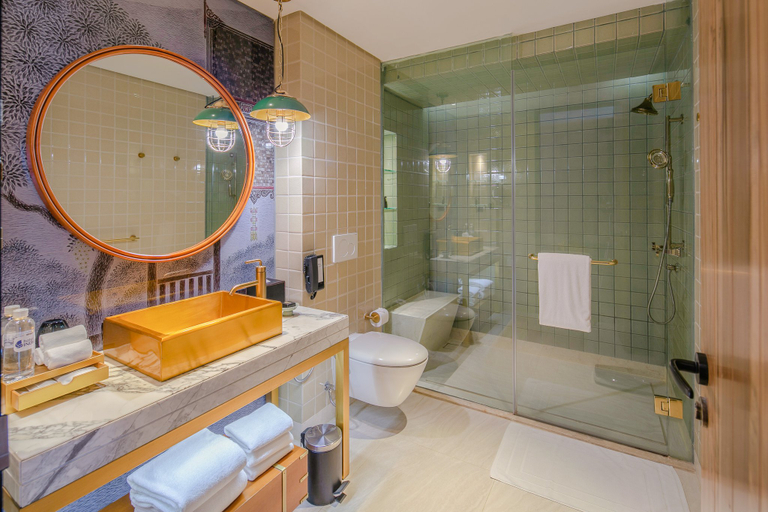Bathroom 11