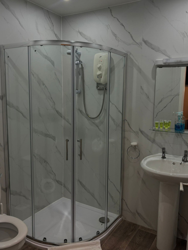 Bathroom 4, The Waterford Arms, Northumberland