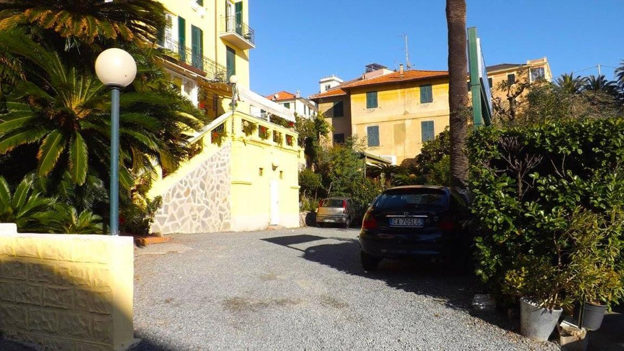 Exterior & Views 1, Hotel Azzurro, Savona