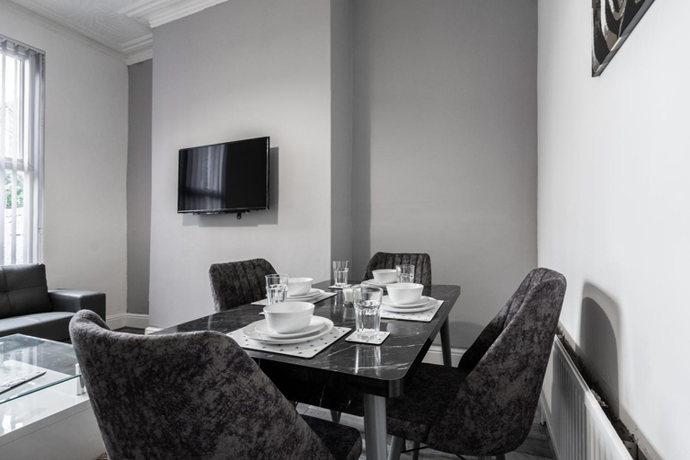 Others 4, Anfield Road Room's, Sefton