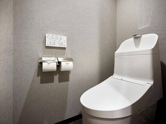Bathroom 22