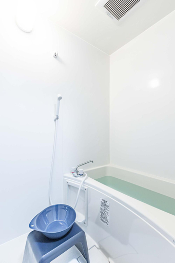 Bathroom 3, Arita Heights Namba 205, Osaka