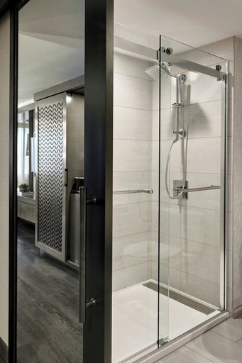 Bathroom 5, San Francisco Marriott Marquis, San Francisco