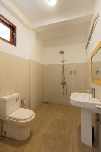 Bathroom 3, Aaradhya Mirissa, Weligama