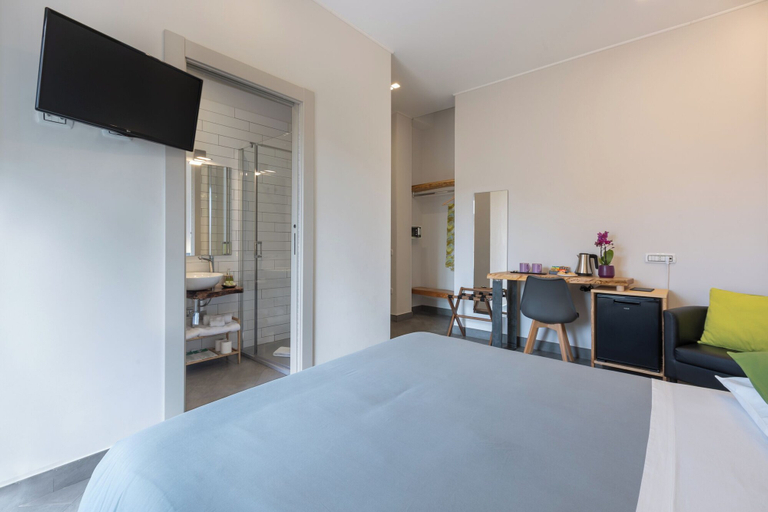 Bedroom 4, Centro Storico via Sassari Accommodation, Cagliari
