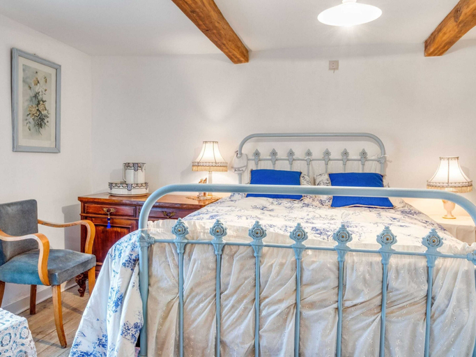 Bedroom 4, Enticing Holiday Home in Viroinval near Forest, Namur