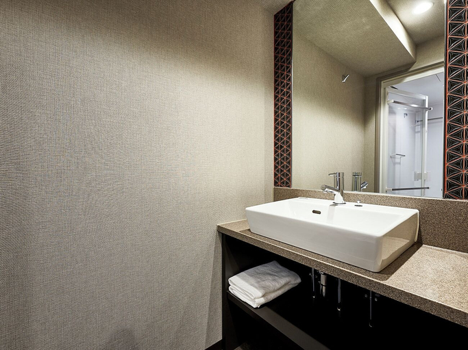 Bathroom 21