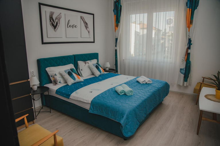 Others 5, Jes Apartments, Leskovac
