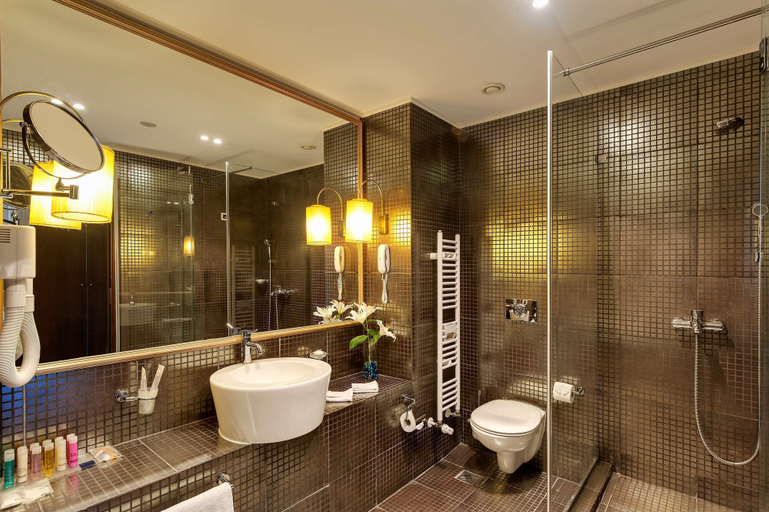 Bathroom 5, Barceló Royal Beach – All Inclusive, Nesebar