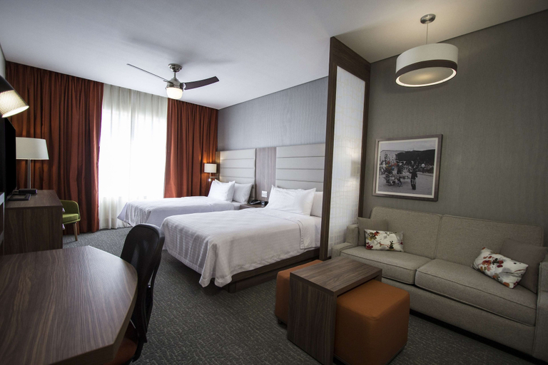 Bedroom 4, Fiesta Inn Suites Aeropuerto del Bajío, Silao