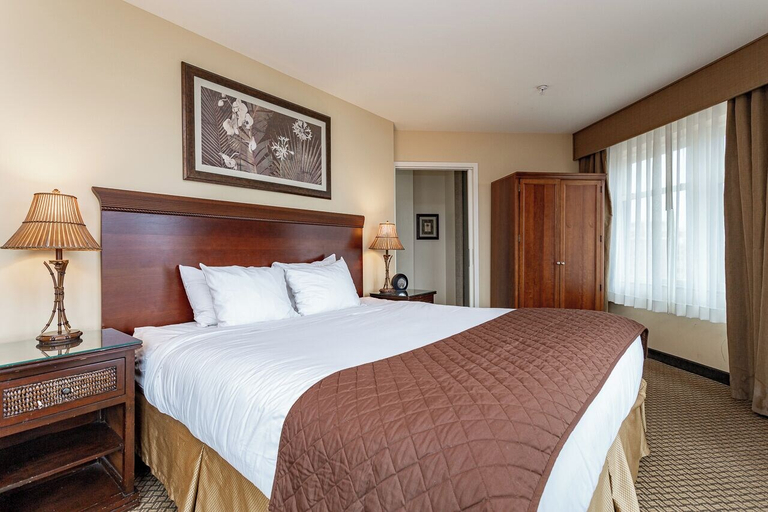 Bedroom 3, Jefferson Street Inn, Marathon