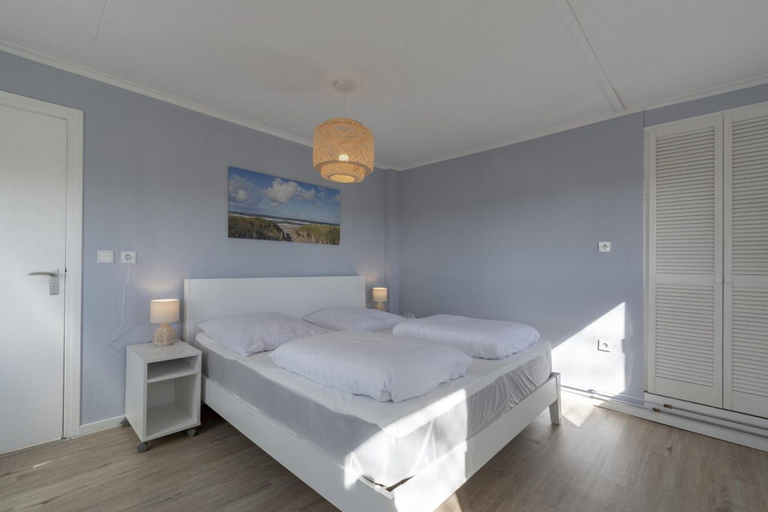 Bedroom 3, Bungalow near Dutch Beach and Bulb Fields, Zijpe