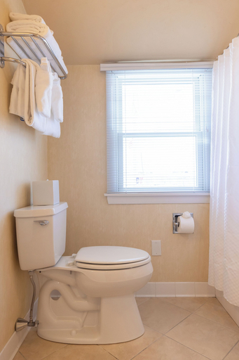 Bathroom 4, Anchor In Distinctive Waterfront Lodging, Barnstable