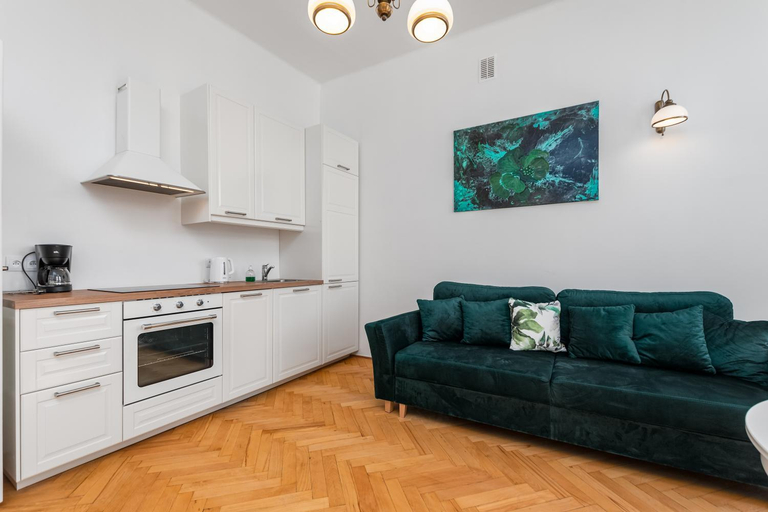 Others 4, Nowy Swiat 28 by Homeprime, Warsaw