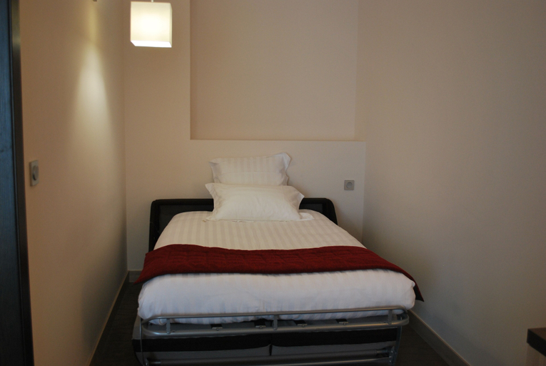 Bedroom 16