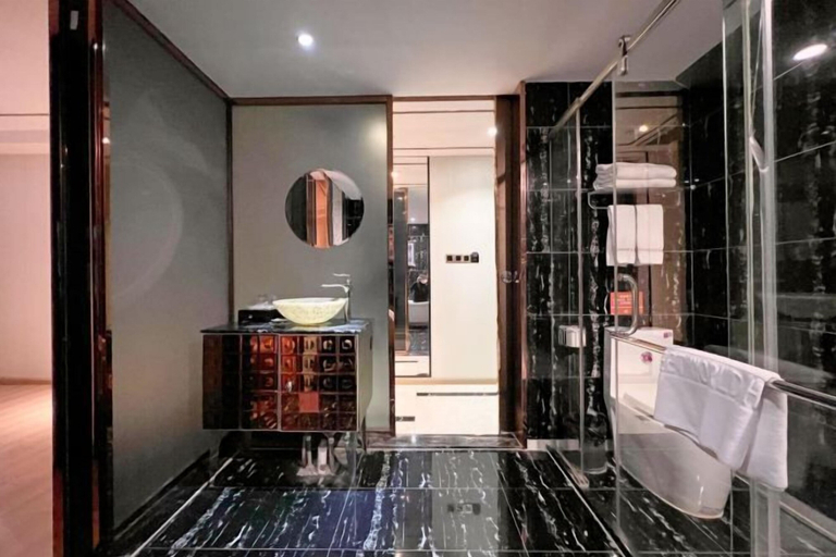 Bathroom 21
