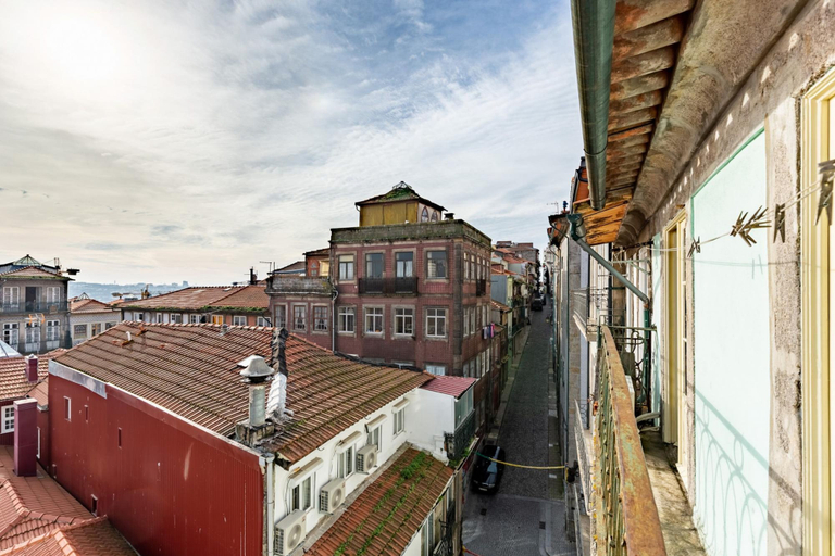 Room 5, Cl Rigos 3B in Porto, Porto