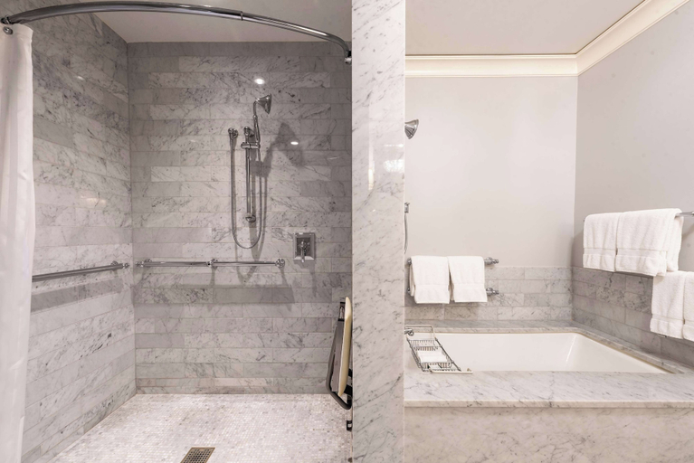 Bathroom 14