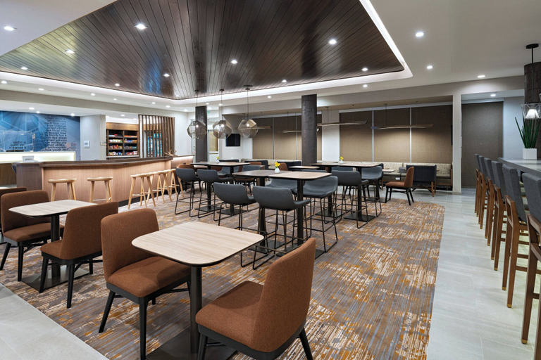 Food & Drinks 5, SpringHill Suites by Marriott Dallas Richardson/University Area, Collin
