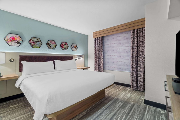 Bedroom 3, Hilton Garden Inn Cartersville, Bartow