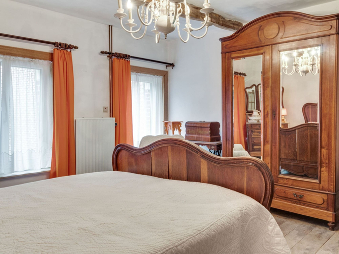 Bedroom 3, Enticing Holiday Home in Viroinval near Forest, Namur