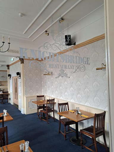 Food & Drinks 5, Scarisbrick Hotel, Sefton
