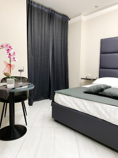 Bedroom 3, Hotel Trionfal, Napoli
