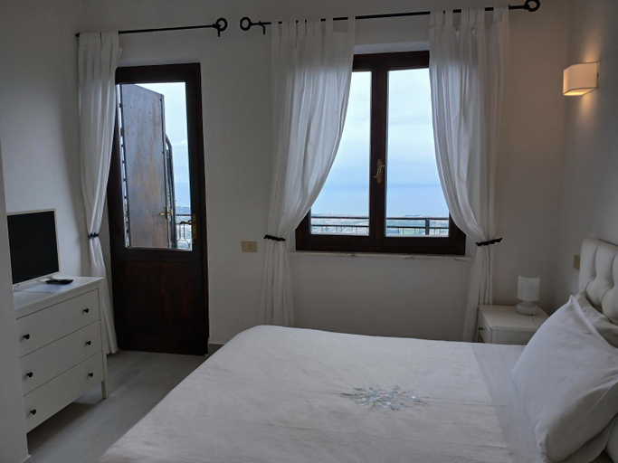 Bedroom 3, Hotel Ristorante Radar, Massa Carrara