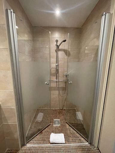 Bathroom 4, Hotel Ulysse Montpellier Centre, Hérault