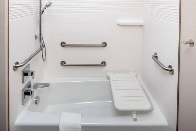 Bathroom 5, TownePlace Suites by Marriott Midland South/I-20, Midland