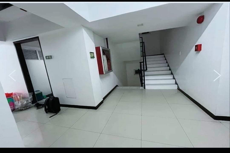 KrystalClaine Homestay-Burnham Hill Condo by ZUZU, Baguio City