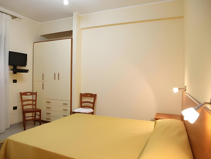 Bedroom 8