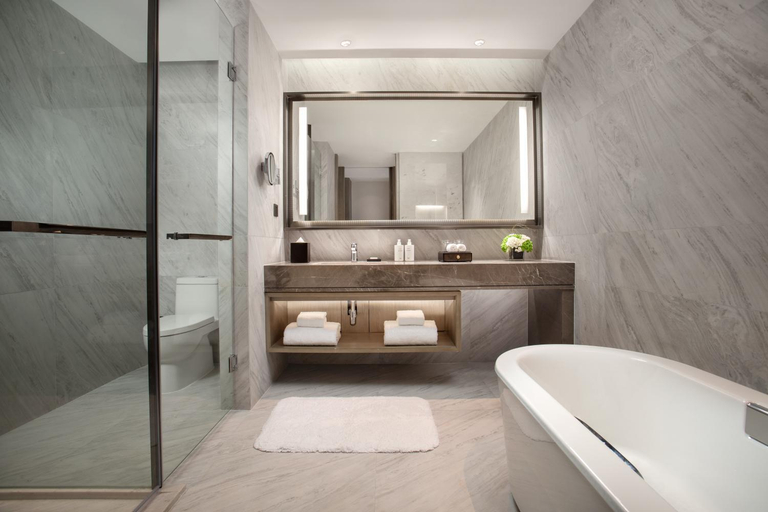 Bathroom 13