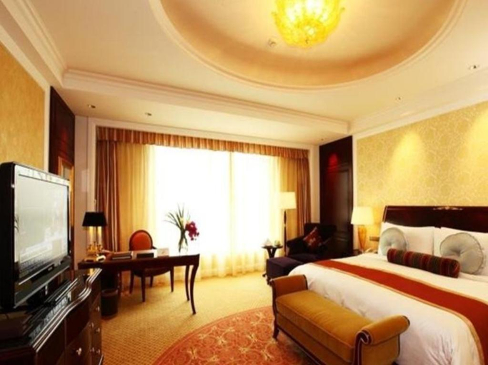 Bedroom 14