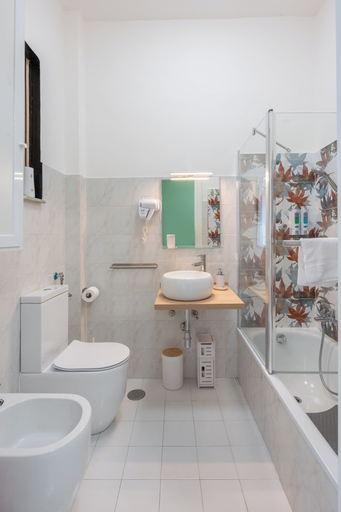 Bathroom 2, GIUFRANIA, Napoli