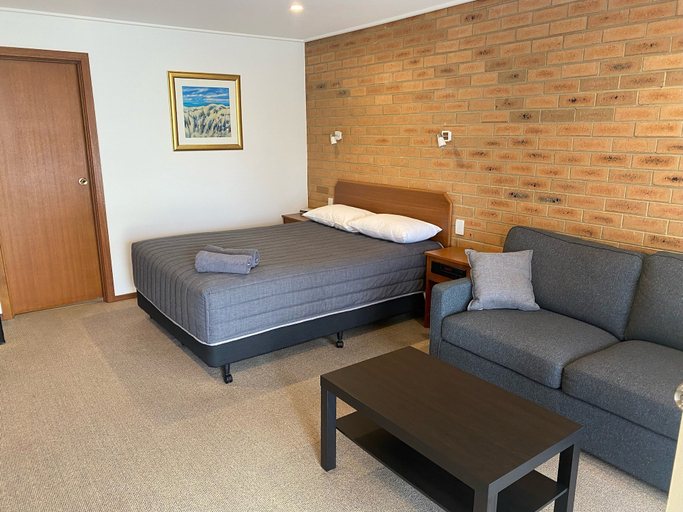 Bedroom 12