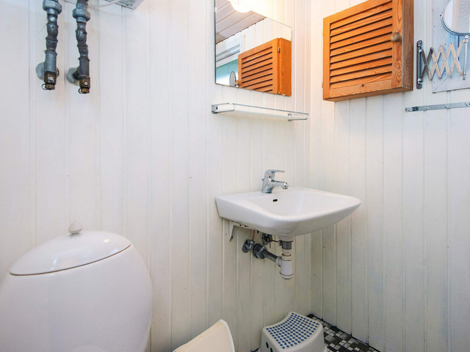 Bathroom, 6 Person Holiday Home in Glesborg, Norddjurs