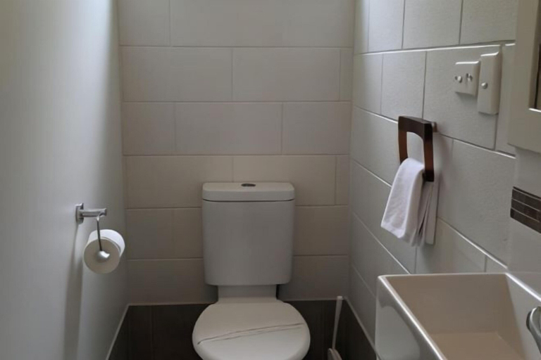 Bathroom 14