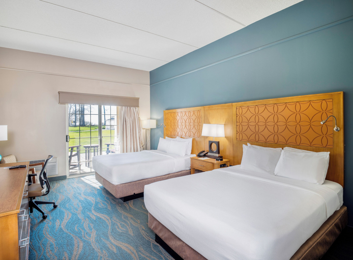 Bedroom 2, The Lodge at Geneva-on-the-Lake, Ashtabula
