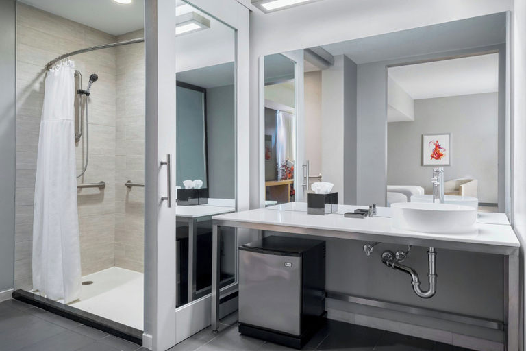 Bathroom 4, Aloft by Marriott Columbia Downtown, Richland