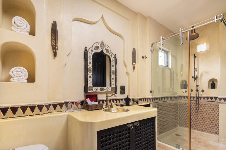 Bathroom 5, Villa Maroc Resort, Pran Buri