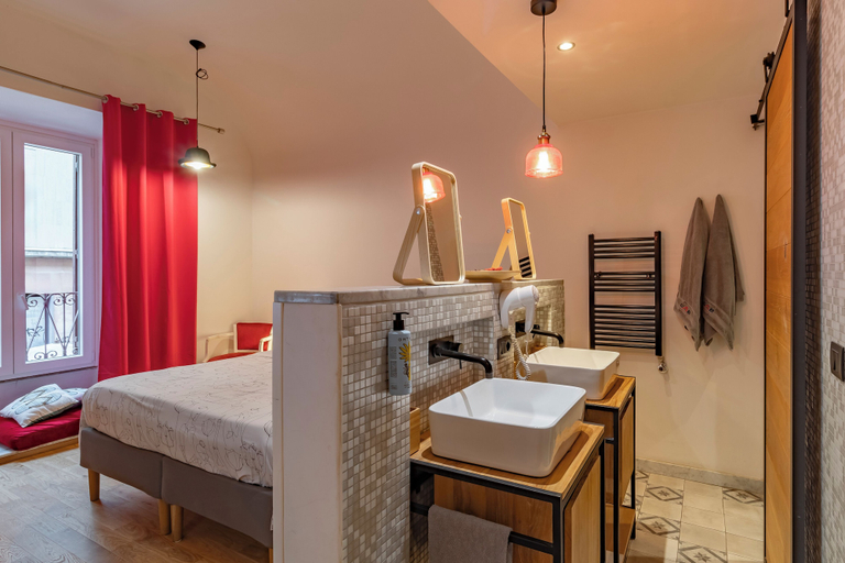 Bedroom 4, SuperDAB, Rome