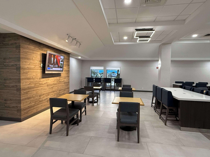 Food & Drinks 5, Quality Inn & Suites Baton Rouge West – Port Allen, West Baton Rouge