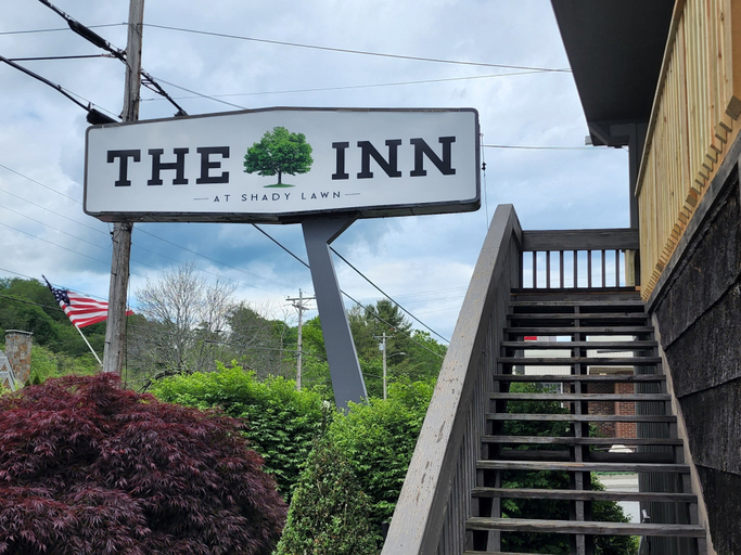 Exterior & Views, The Inn at Shady Lawn, Avery