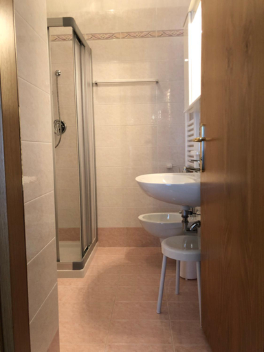 Bathroom 4, Albergo La Bicocca, Trento