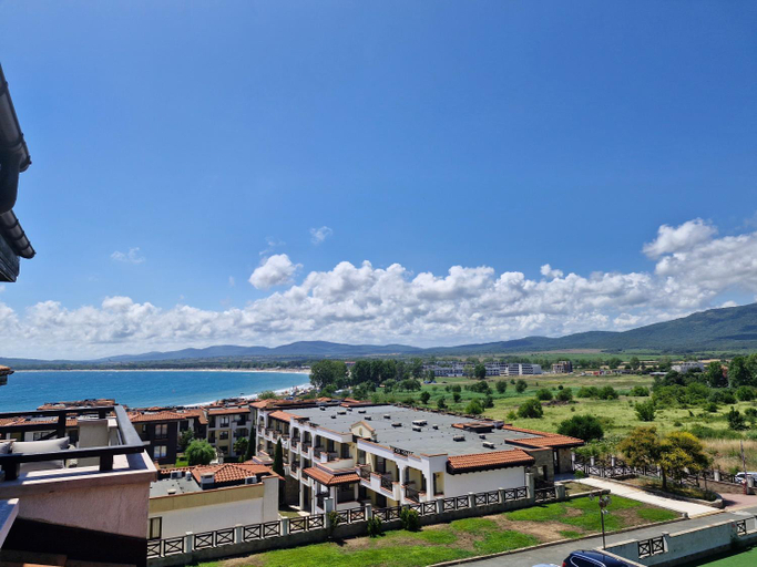 Others 5, Апартамент Плаж Червенка, Sozopol