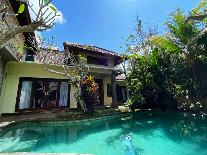 Swimming Pool 8