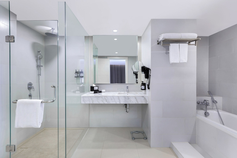 Bathroom 4